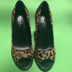 Charles , size 5 new, never worn